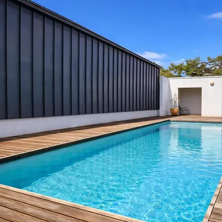 Villa Eleonore - Piscine Privee, 5 Chambres, Proche Centre, Parking By Maison Acg La Rochelle (Charente-Maritime)